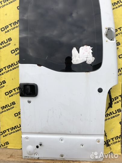 Дверь задняя правая распашная Renault Master 2