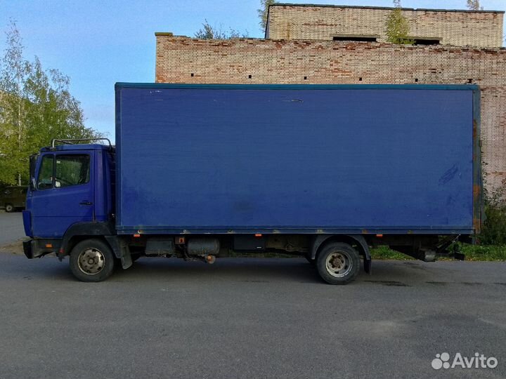 Mercedes-Benz 814, 1997