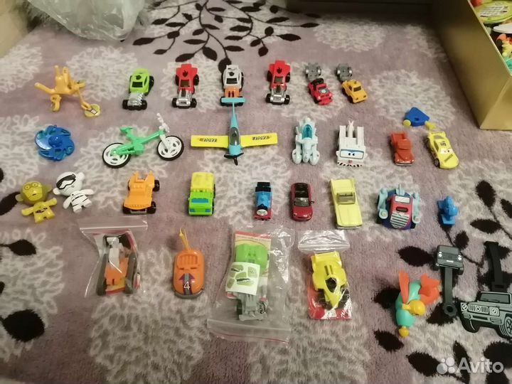 Мелкие игрушки киндер для игры