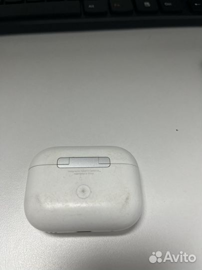 Кейс Apple AirPods Pro 2, белый
