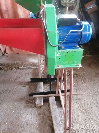 Зернодробилка