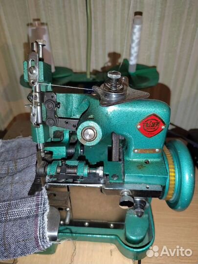 Оверлок для швейной машины