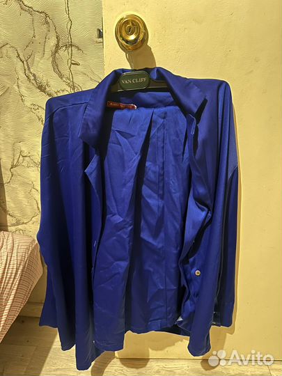 Атласный костюм