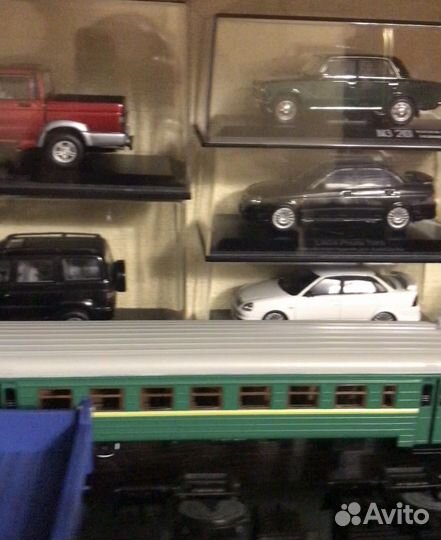 Продаются коллекционные модели масштаб 1/43