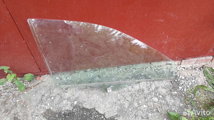 Стекло переднее правое Мазда 6gg