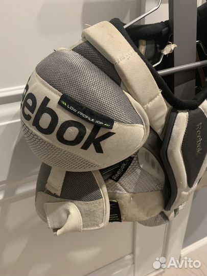 Нагрудник хоккейный детский reebok