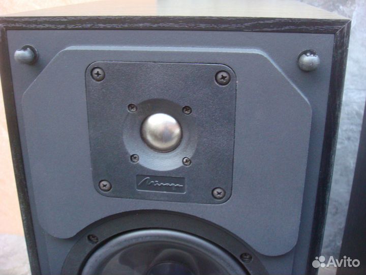 Колонки полочные Mirage 290is