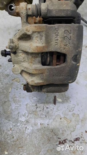 Передний правый тормозной суппорт Хундай Солярис 1