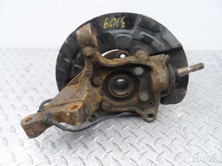 Кулак поворотный правый Volvo XC90 1 (C)