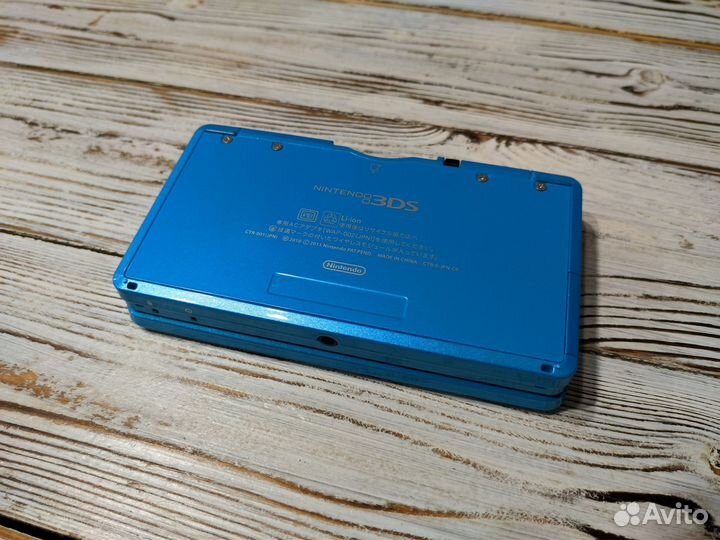 Nintendo 3ds ice blue 64gb