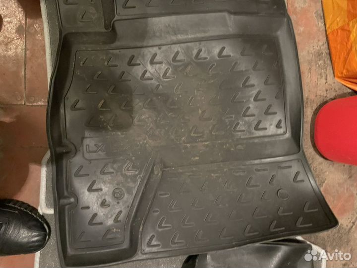 Коврики на Lexus LX 570