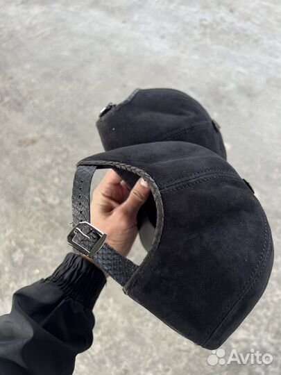 Кепка замш питон