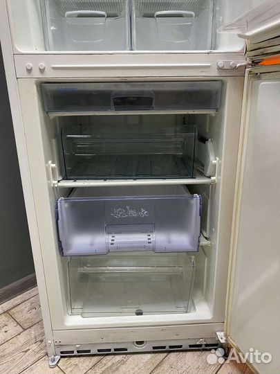 Холодильник indesit