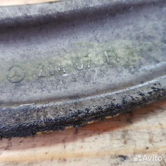 Рычаг подвески задний левый Mercedes-Benz C200