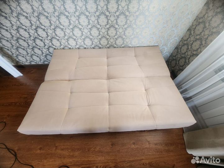Продам диван б/у