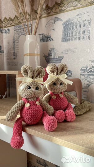 Вязаные игрушки зайка