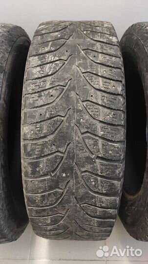 Bridgestone Blizzak Spike-02 SUV 215/65 R16