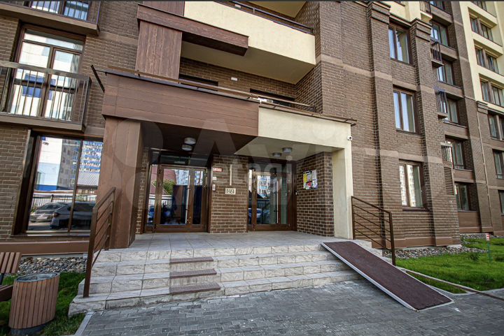 3-к. квартира, 80 м², 14/25 эт.
