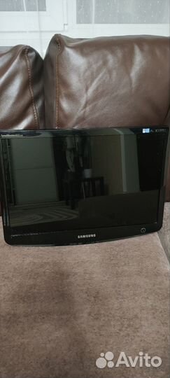 Монитор Samsung