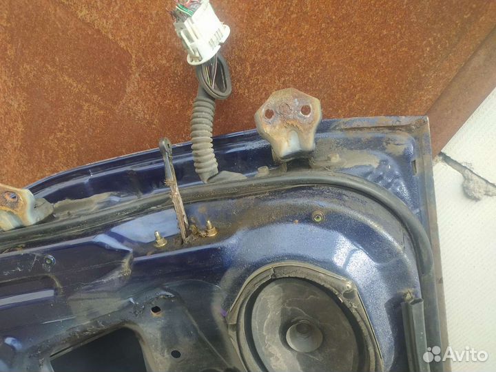 Дверь задняя правая Мазда 626 GF