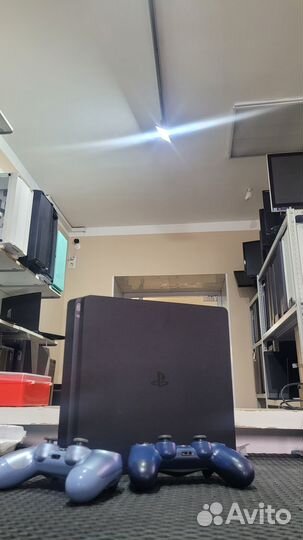 Sony PlayStation 4