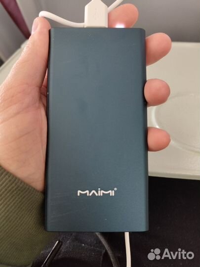 Портативная зарядка (power bank)