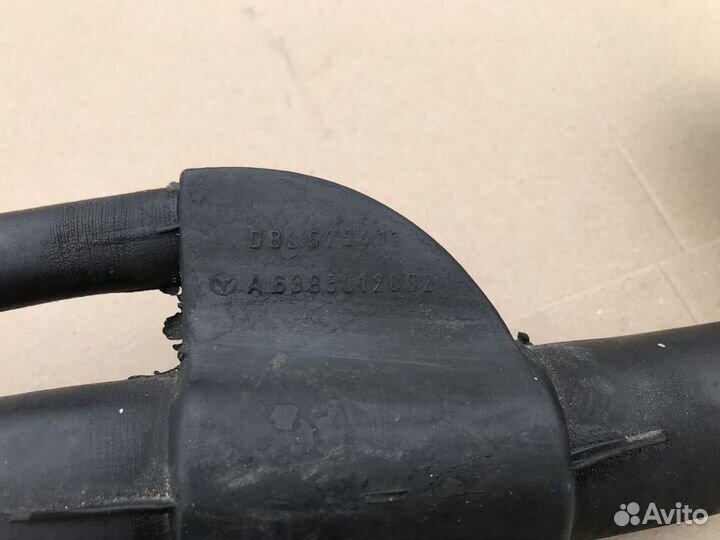 Патрубок охлаждения Mercedes Vito 638 A6385012082