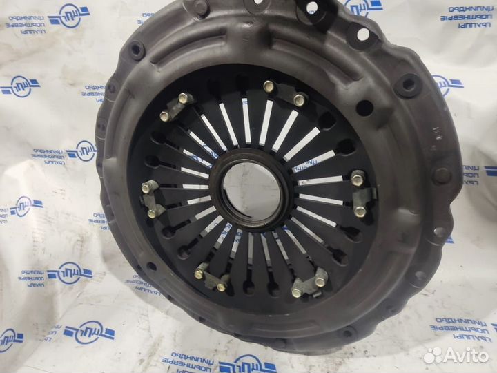 Диск сцепления с кожухом в сборе 183-1601090