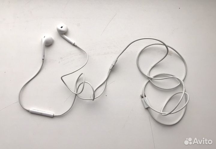 Наушники earpods