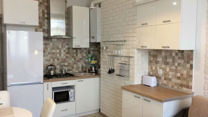 2-к. квартира, 46 м², 4/4 эт.