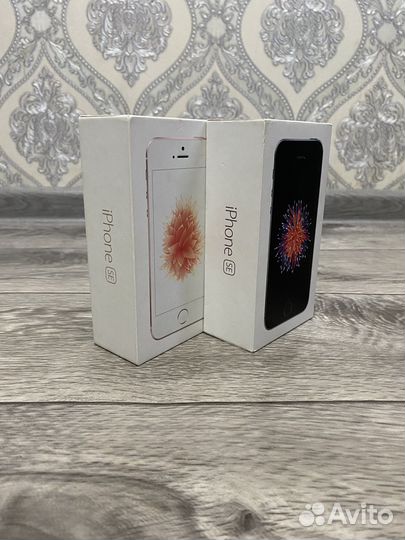 Коробки от iPhone se