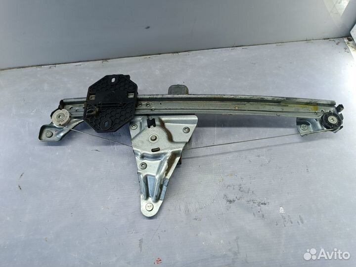 Стеклоподъёмник задний правый Renault Logan 2