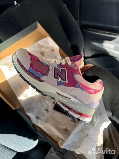 Кроссовки женские new balance 2002R