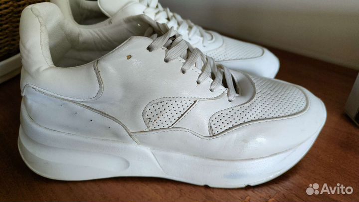 Кроссовки женские 39 размер бу