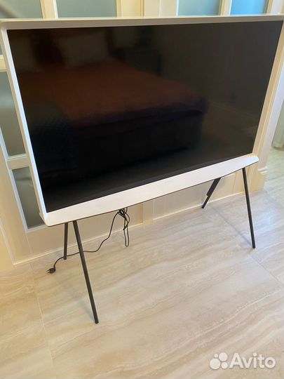 Телевизор Samsung Serif LS01T 55 новый на запчасти
