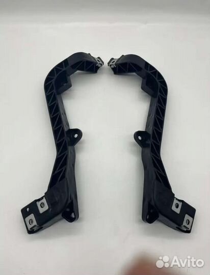 Кронштейн крепления фар Mercedes X166 X292