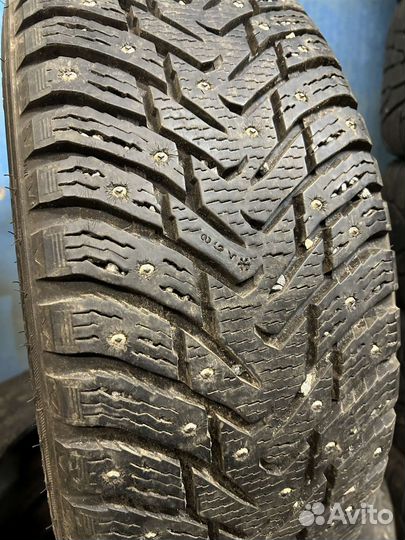 Nokian Tyres Hakkapeliitta 8 SUV 225/60 R17
