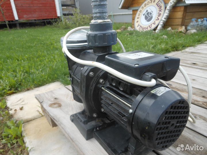 Самовсасывающий электронасос для перекачивания вод