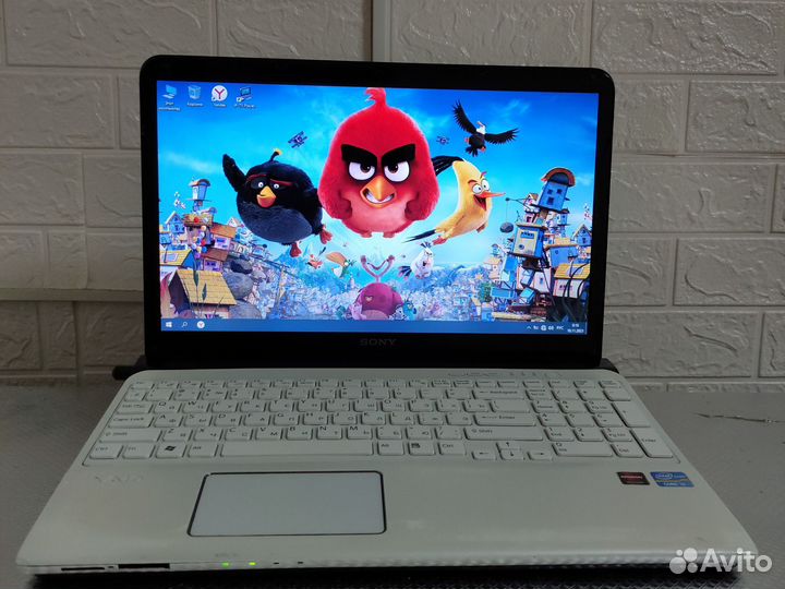 Отличный ноутбук Sony Vaio на core i3