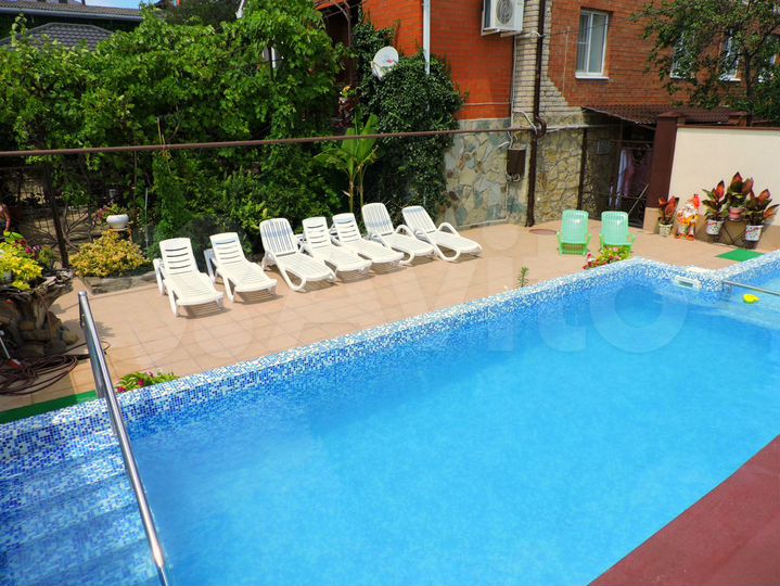 Комната 15 м² в 1-к., 1/2 эт.