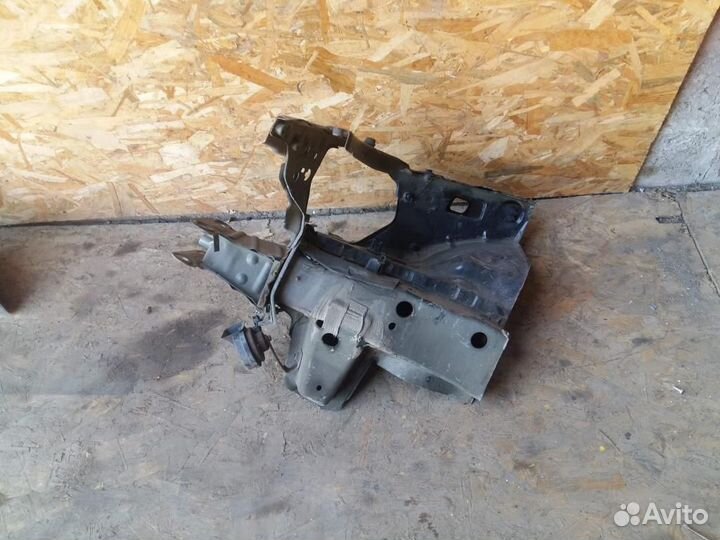 Лонжерон передний правый Opel Astra H 2004-2014