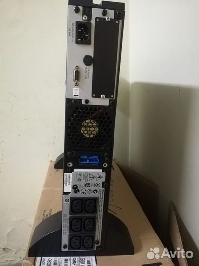 Стабилизатор напряжения ибп APC Surt1000XLI