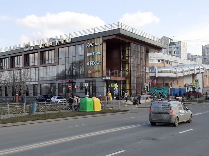 Площади в аренду, от 250 м² до 400 м²