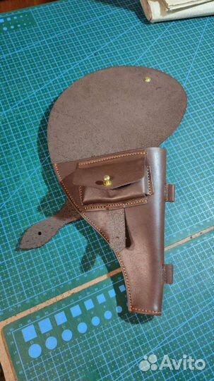 Кобура для нагана из кожи