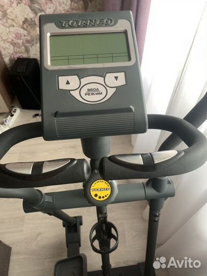 Эллиптический тренажер torneo