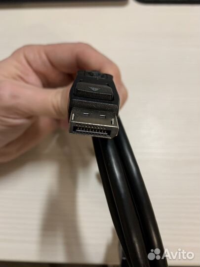 Кабель displayport 1.8м