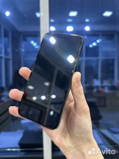 iPhone X, 64 ГБ