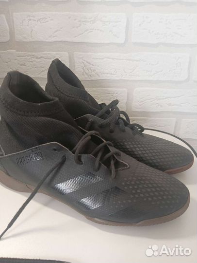 Футзалки adidas predator 37 размер