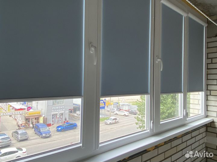 Рулонные шторы black out альфа голубой