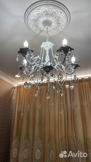 Хрустальная люстра и бра несколько